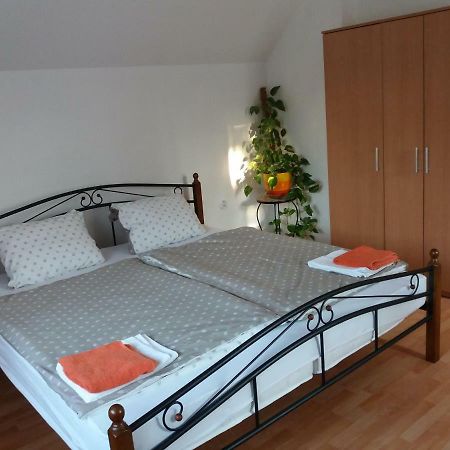 Apartmany F-M Frydek-Mistek Luaran gambar