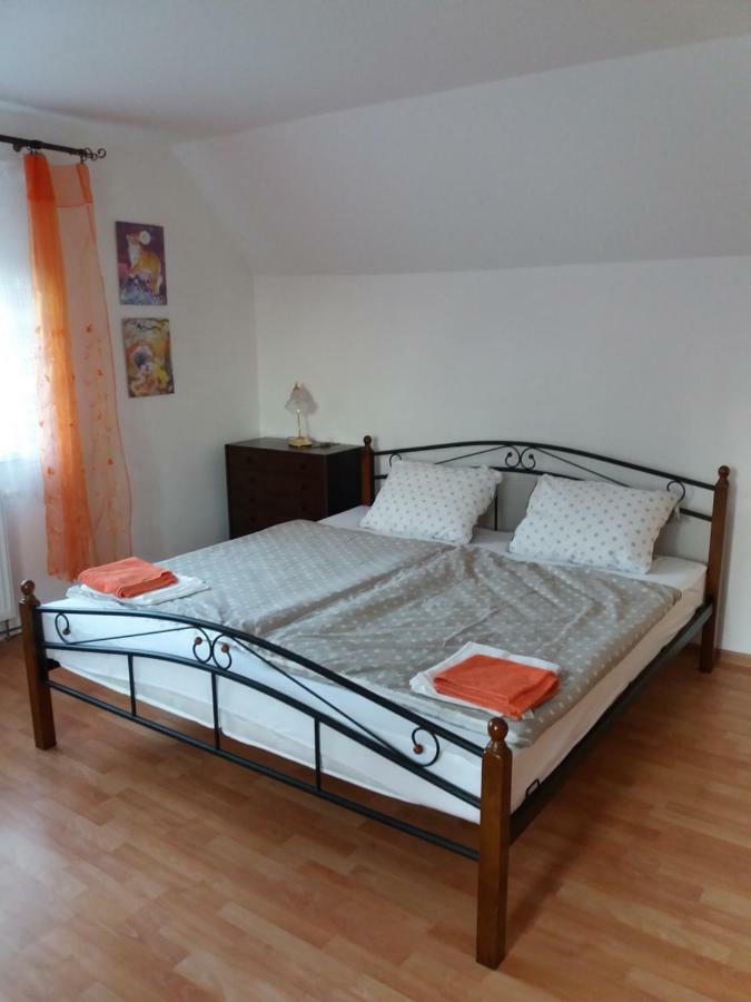 Apartmany F-M Frydek-Mistek Luaran gambar