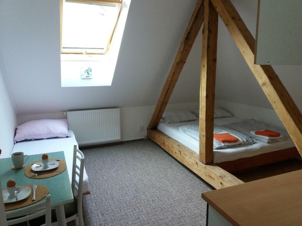Apartmany F-M Frydek-Mistek Luaran gambar