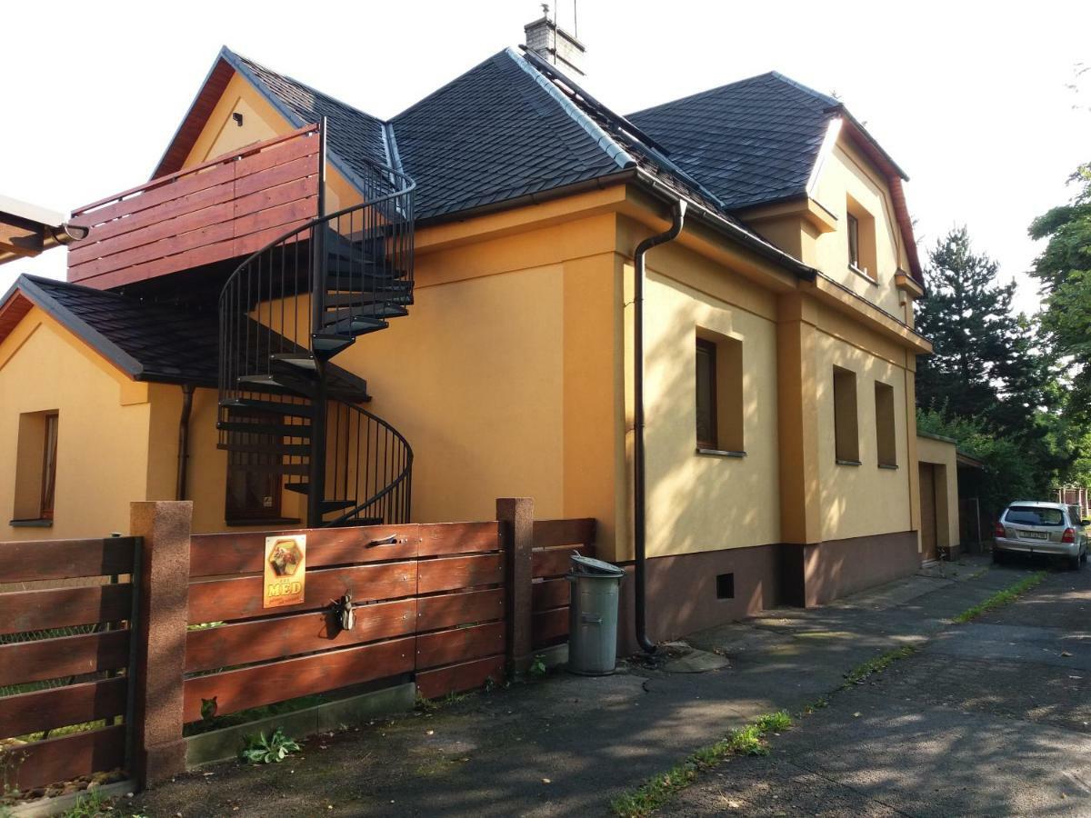 Apartmany F-M Frydek-Mistek Luaran gambar